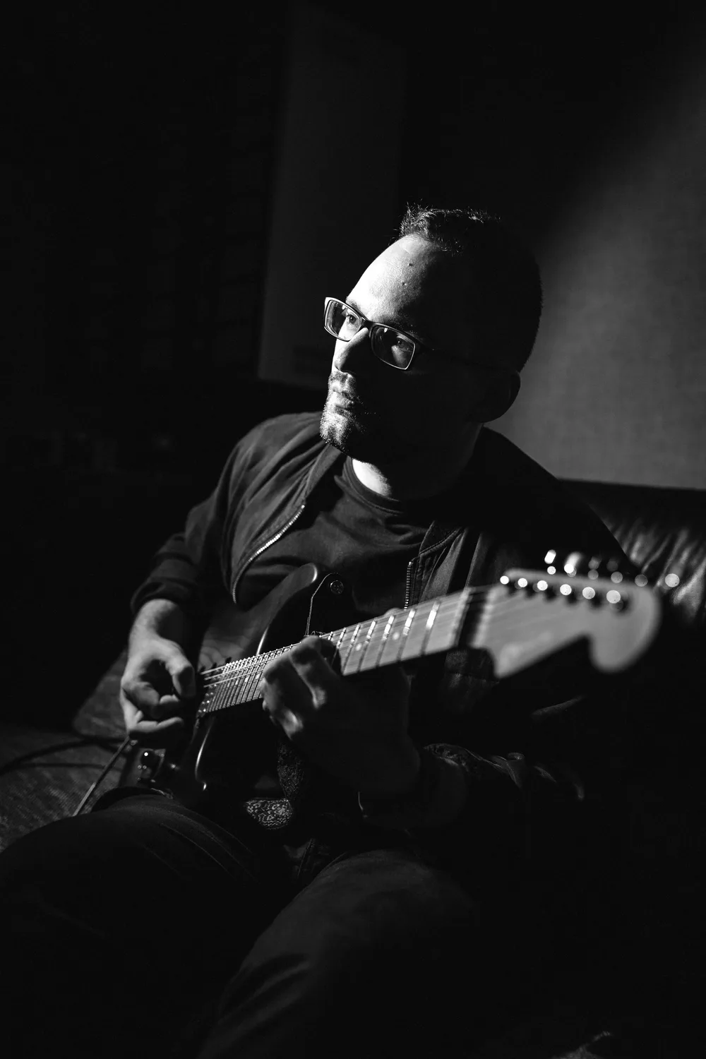 Michael Pietzsch mit Gitarre